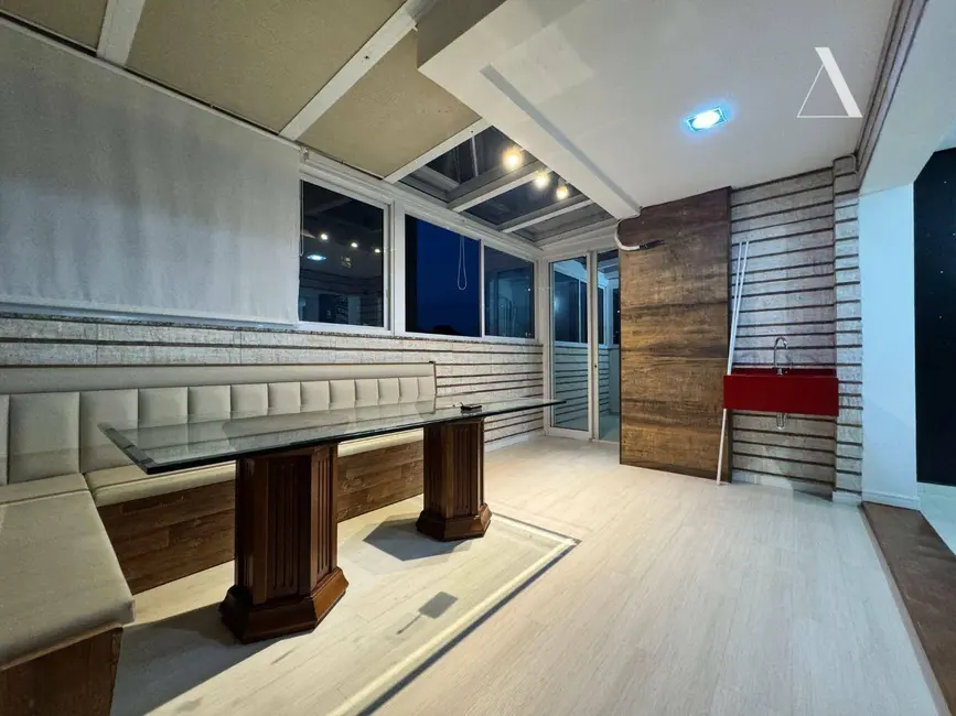 Foto 6 de Apartamento com 3 quartos à venda, 198m2 em Anita Garibaldi, Joinville - SC