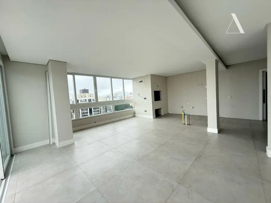 Foto 8 de Cobertura com 4 quartos à venda, 374m2 em Santo Antônio, Joinville - SC