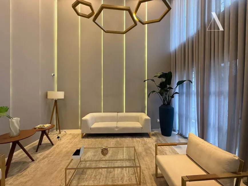 Foto 3 de Cobertura com 4 quartos à venda, 374m2 em Santo Antônio, Joinville - SC