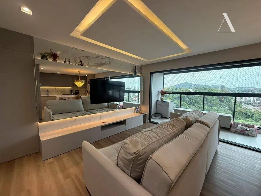 Foto 2 de Apartamento com 3 quartos à venda, 128m2 em Anita Garibaldi, Joinville - SC