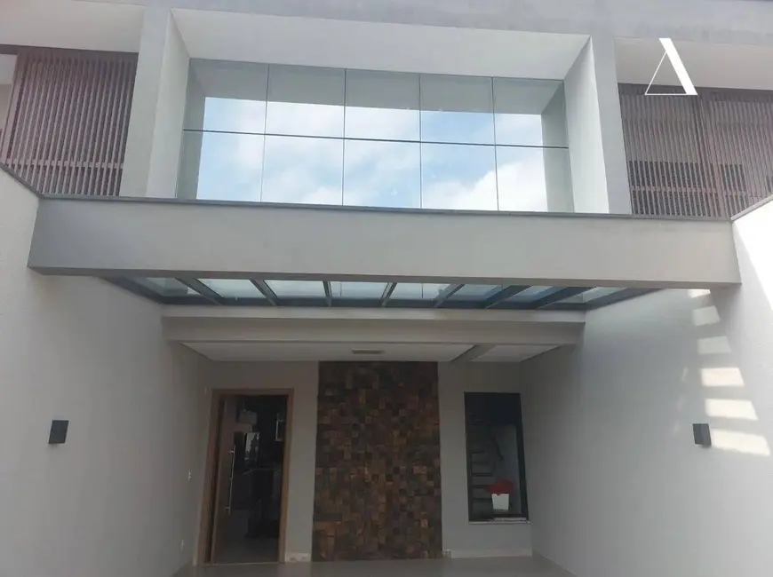 Foto 1 de Casa com 3 quartos à venda, 162m2 em Santo Antônio, Joinville - SC