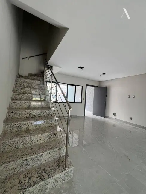 Casa com 3 quartos à venda, 169m2 em América, Joinville - SC - imagem 9 Foto 9 de Casa com 3 quartos à venda, 169m2 em América, Joinville - SC