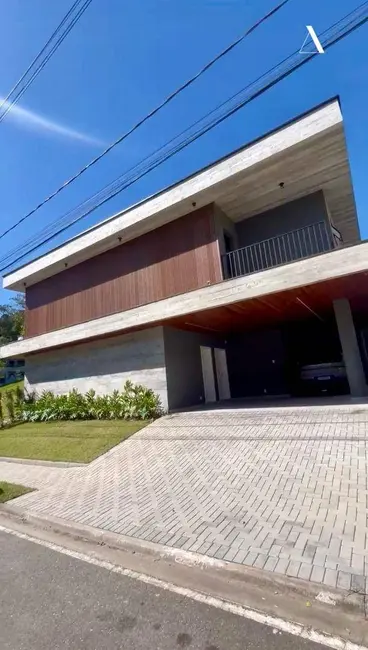Foto 1 de Casa de Condomínio com 3 quartos à venda, 251m2 em Vila Nova, Joinville - SC