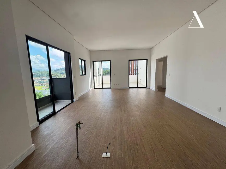 Foto 1 de Cobertura com 3 quartos à venda, 136m2 em Anita Garibaldi, Joinville - SC