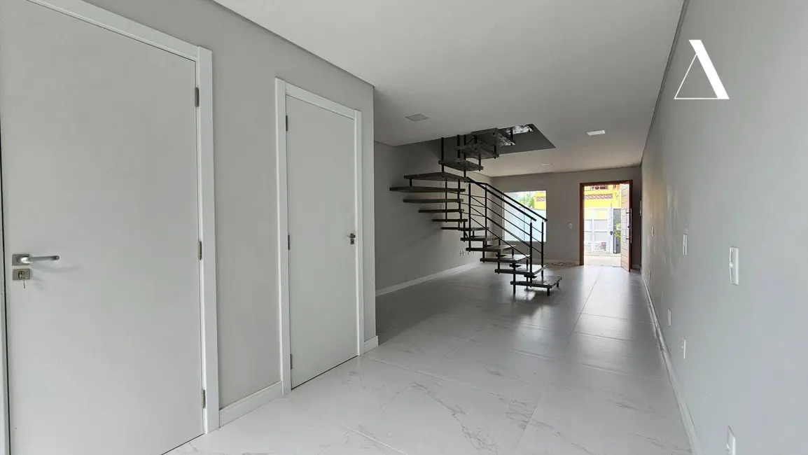 Foto 5 de Casa com 3 quartos à venda, 110m2 em Bucarein, Joinville - SC