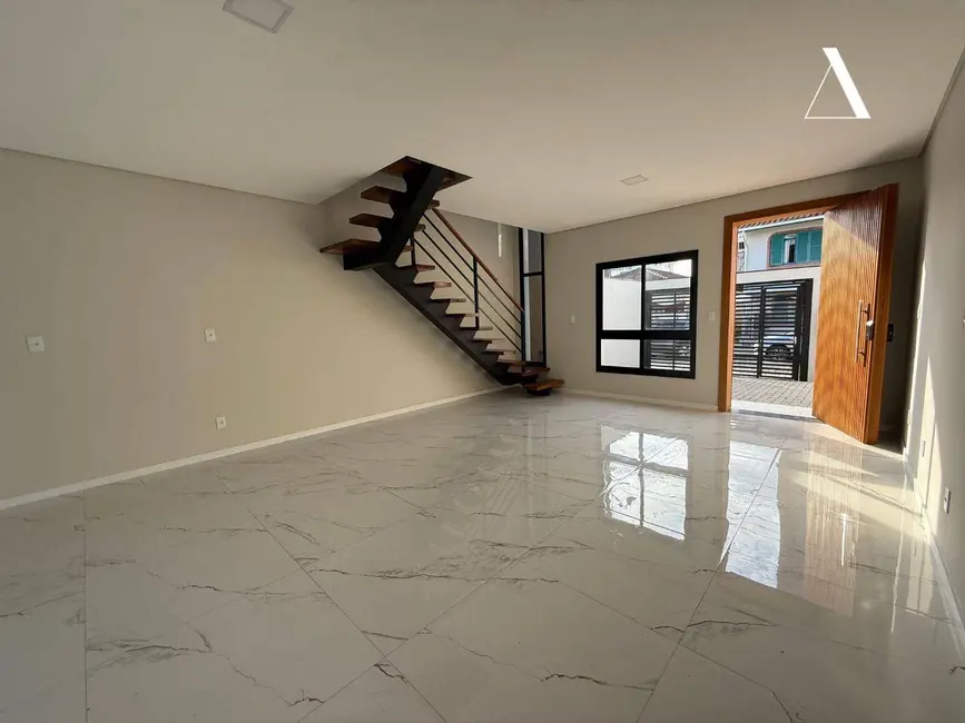 Foto 4 de Casa com 3 quartos à venda, 103m2 em Anita Garibaldi, Joinville - SC