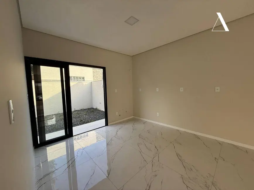 Foto 5 de Casa com 3 quartos à venda, 103m2 em Anita Garibaldi, Joinville - SC