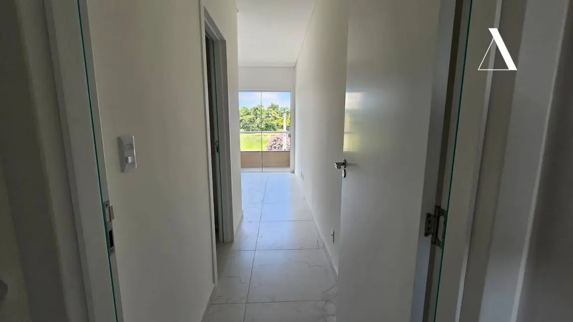 Foto 4 de Casa com 2 quartos à venda, 92m2 em Vila Nova, Joinville - SC