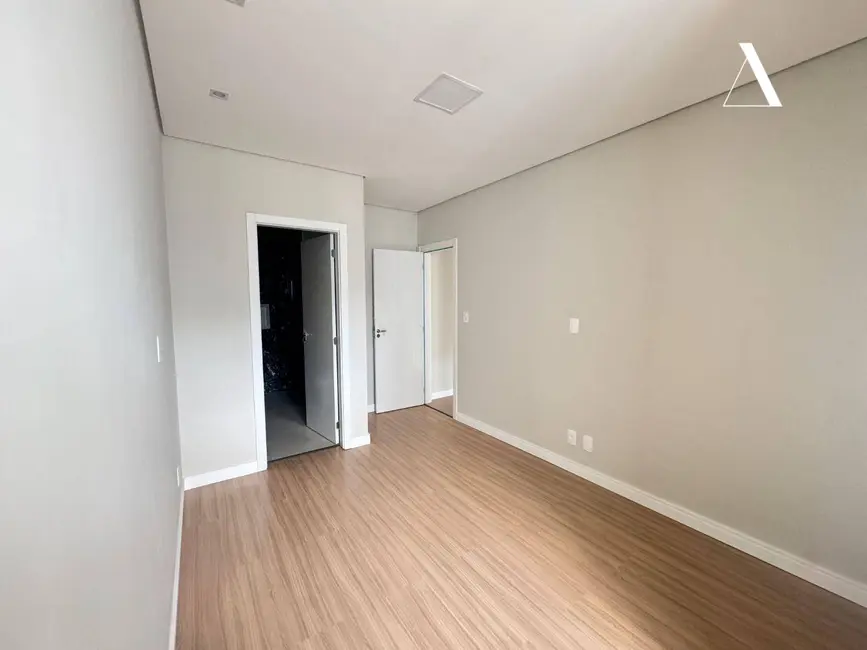 Foto 8 de Casa com 3 quartos à venda, 137m2 em Saguaçu, Joinville - SC