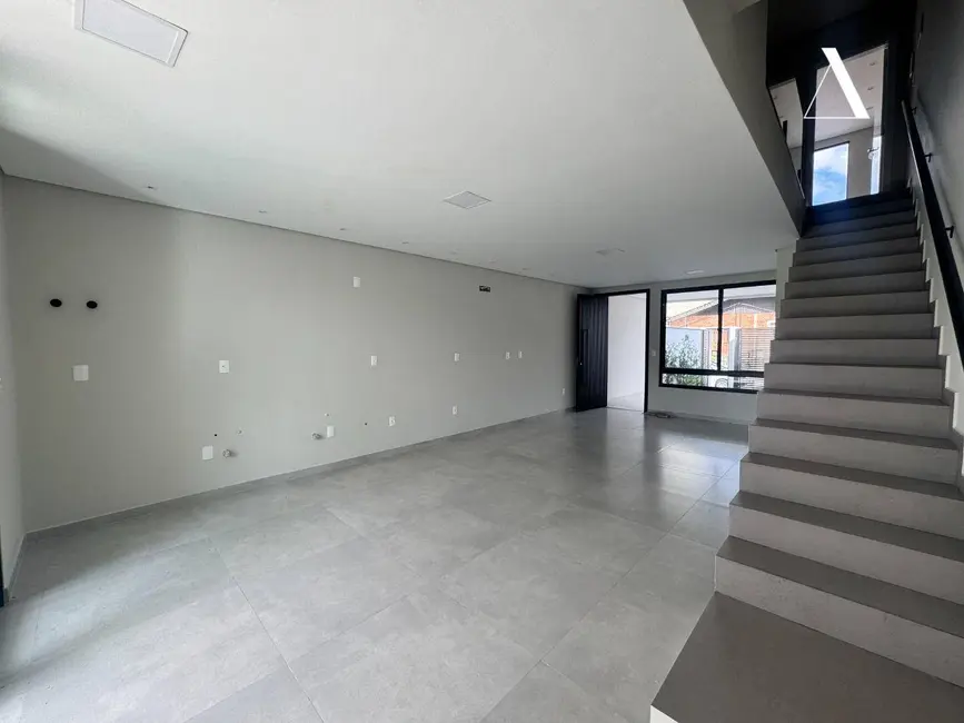 Foto 3 de Casa com 3 quartos à venda, 137m2 em Saguaçu, Joinville - SC