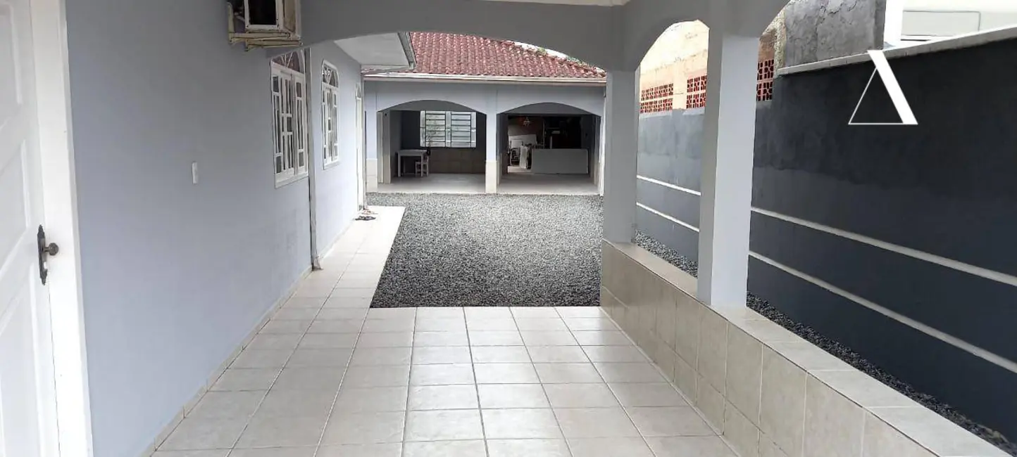 Foto 6 de Casa com 4 quartos à venda, 554m2 em Iririú, Joinville - SC