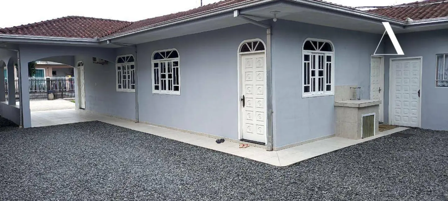 Foto 4 de Casa com 4 quartos à venda, 554m2 em Iririú, Joinville - SC