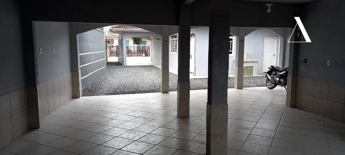 Foto 7 de Casa com 4 quartos à venda, 554m2 em Iririú, Joinville - SC