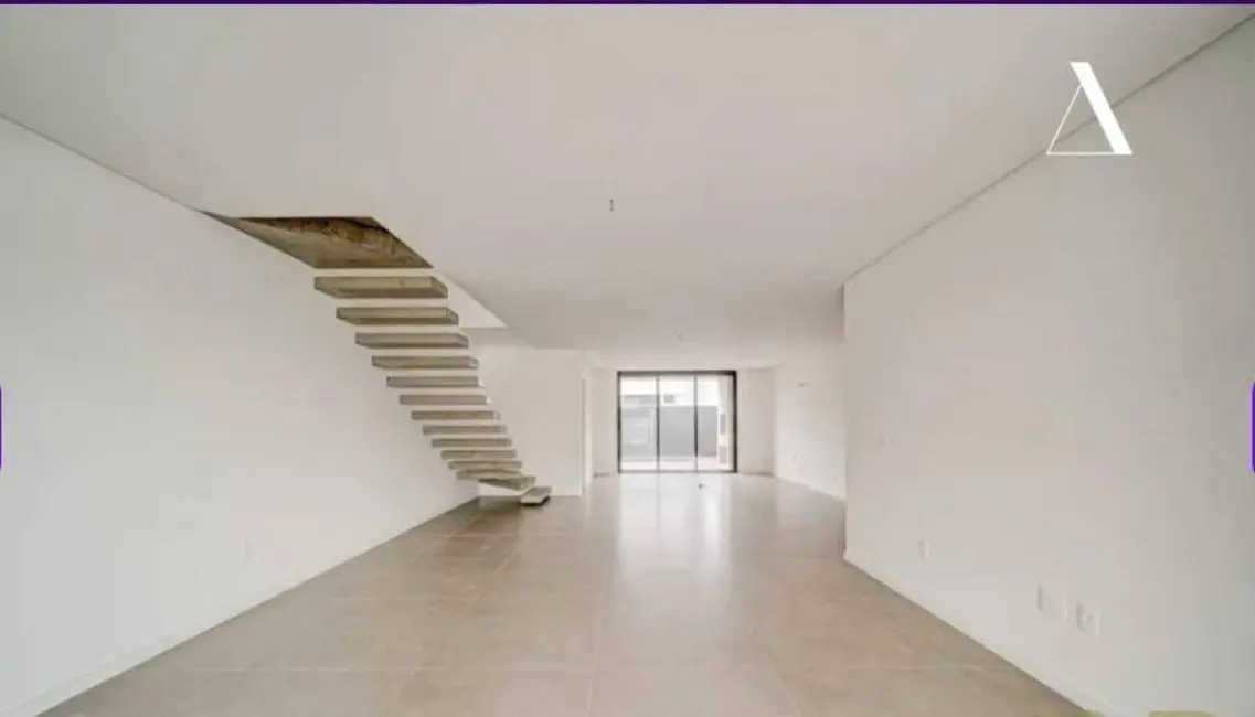 Foto 4 de Casa com 3 quartos à venda, 176m2 em Saguaçu, Joinville - SC