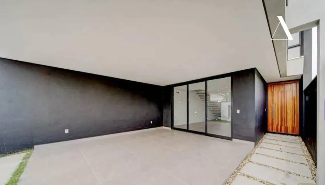 Foto 3 de Casa com 3 quartos à venda, 176m2 em Saguaçu, Joinville - SC