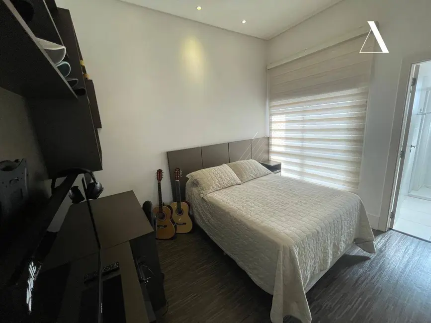 Apartamento com 3 quartos à venda, 167m2 em América, Joinville - SC - imagem 5 Foto 5 de Apartamento com 3 quartos à venda, 167m2 em América, Joinville - SC