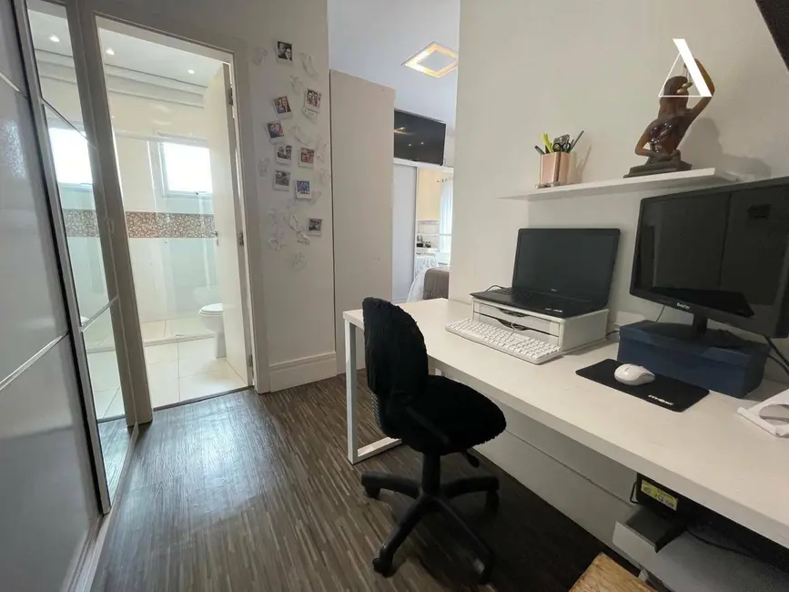 Apartamento com 3 quartos à venda, 167m2 em América, Joinville - SC - imagem 7 Foto 7 de Apartamento com 3 quartos à venda, 167m2 em América, Joinville - SC