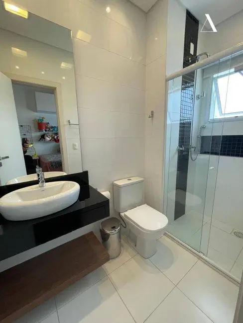Apartamento com 3 quartos à venda, 167m2 em América, Joinville - SC - imagem 8 Foto 8 de Apartamento com 3 quartos à venda, 167m2 em América, Joinville - SC
