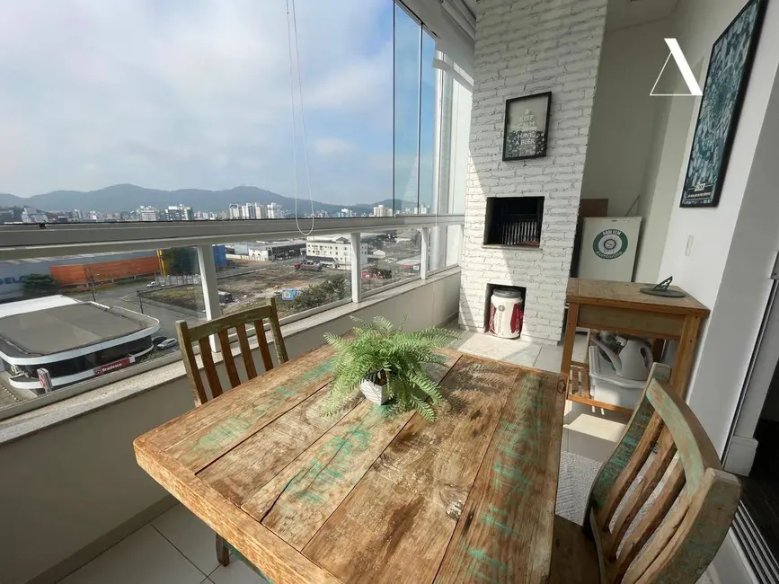 Apartamento com 3 quartos à venda, 167m2 em América, Joinville - SC - imagem 3 Foto 3 de Apartamento com 3 quartos à venda, 167m2 em América, Joinville - SC