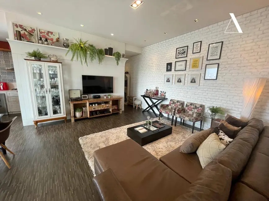 Apartamento com 3 quartos à venda, 167m2 em América, Joinville - SC - imagem 2 Foto 2 de Apartamento com 3 quartos à venda, 167m2 em América, Joinville - SC