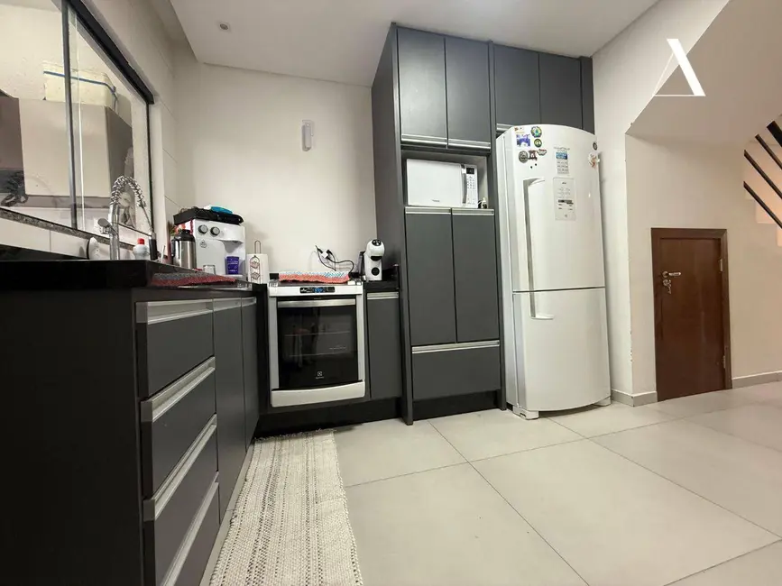 Casa com 2 quartos à venda, 67m2 em Comasa, Joinville - SC - imagem 6 Foto 6 de Casa com 2 quartos à venda, 67m2 em Comasa, Joinville - SC