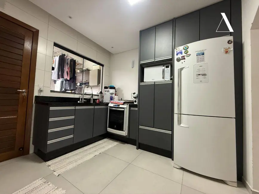 Casa com 2 quartos à venda, 67m2 em Comasa, Joinville - SC - imagem 5 Foto 5 de Casa com 2 quartos à venda, 67m2 em Comasa, Joinville - SC