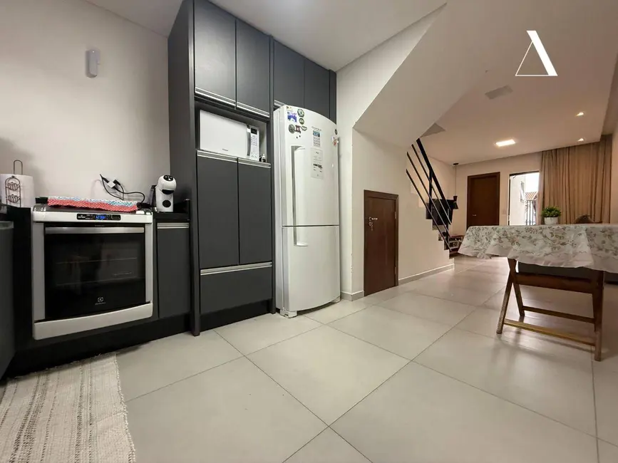 Casa com 2 quartos à venda, 67m2 em Comasa, Joinville - SC - imagem 8 Foto 8 de Casa com 2 quartos à venda, 67m2 em Comasa, Joinville - SC