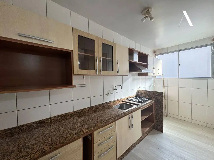 Foto 6 de Apartamento com 3 quartos para alugar, 86m2 em Santo Antônio, Joinville - SC