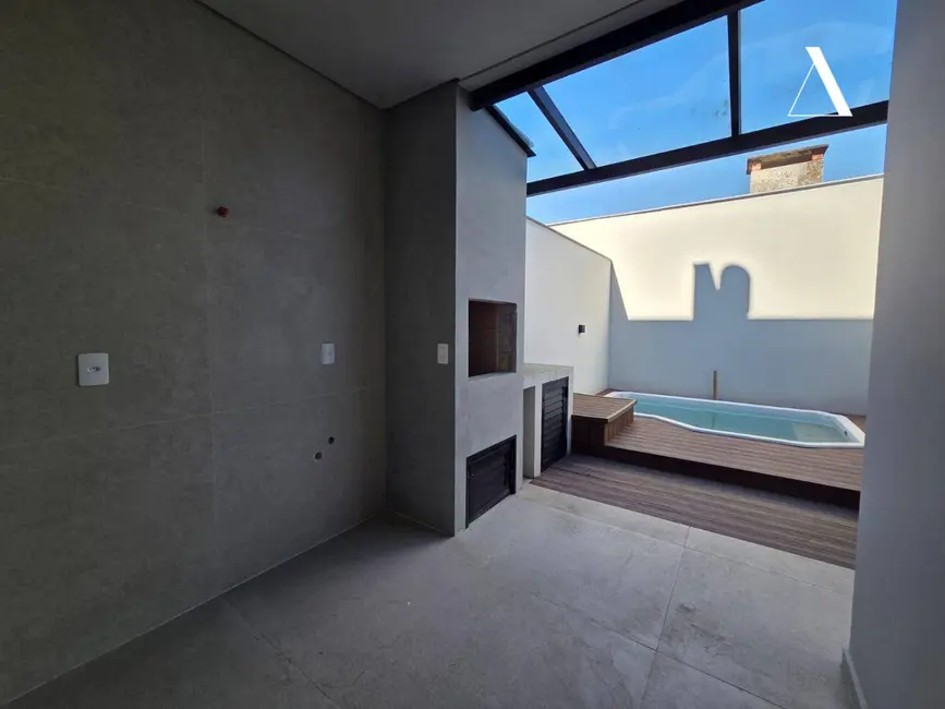 Casa com 3 quartos à venda, 120m2 em Costa e Silva, Joinville - SC - imagem 8 Foto 8 de Casa com 3 quartos à venda, 120m2 em Costa e Silva, Joinville - SC