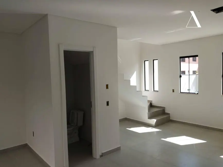 Casa com 2 quartos à venda, 75m2 em Costa e Silva, Joinville - SC - imagem 4 Foto 4 de Casa com 2 quartos à venda, 75m2 em Costa e Silva, Joinville - SC