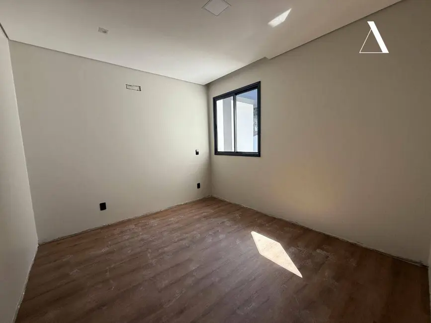 Foto 9 de Casa com 3 quartos à venda, 180m2 em Anita Garibaldi, Joinville - SC