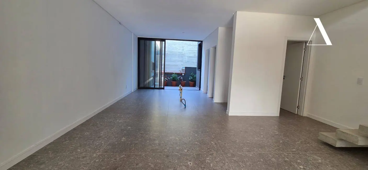 Foto 4 de Casa com 3 quartos à venda, 163m2 em Anita Garibaldi, Joinville - SC