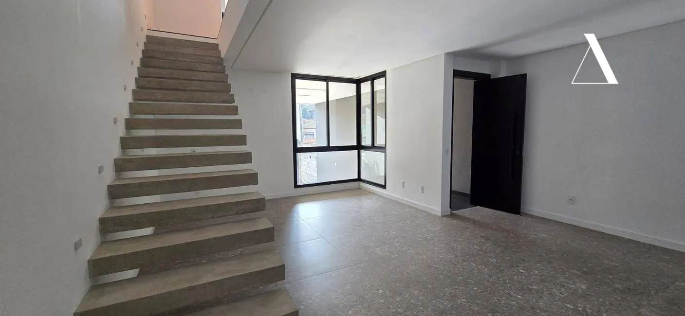 Foto 9 de Casa com 3 quartos à venda, 163m2 em Anita Garibaldi, Joinville - SC