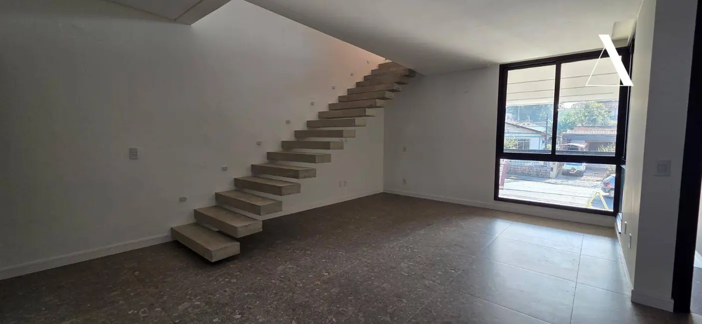 Foto 5 de Casa com 3 quartos à venda, 163m2 em Anita Garibaldi, Joinville - SC