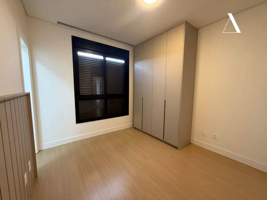 Apartamento com 3 quartos à venda, 127m2 em América, Joinville - SC - imagem 9 Foto 9 de Apartamento com 3 quartos à venda, 127m2 em América, Joinville - SC