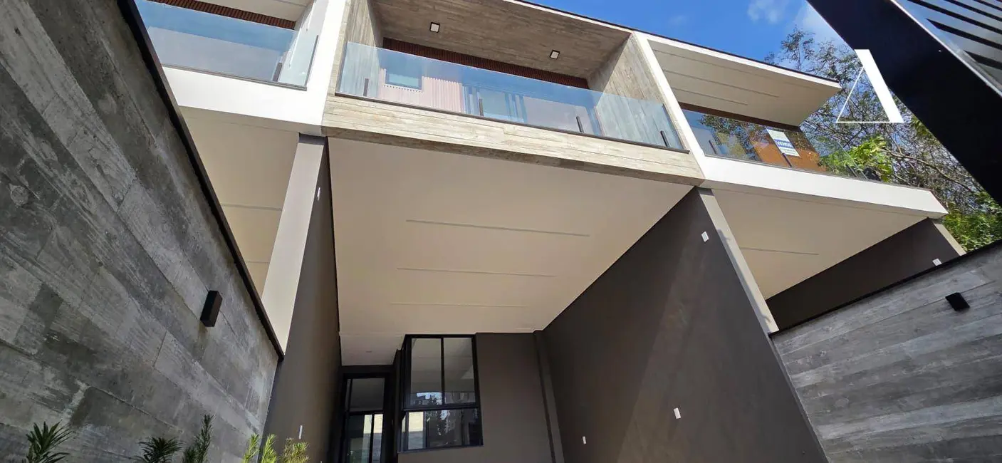 Foto 1 de Casa com 3 quartos à venda, 138m2 em Anita Garibaldi, Joinville - SC