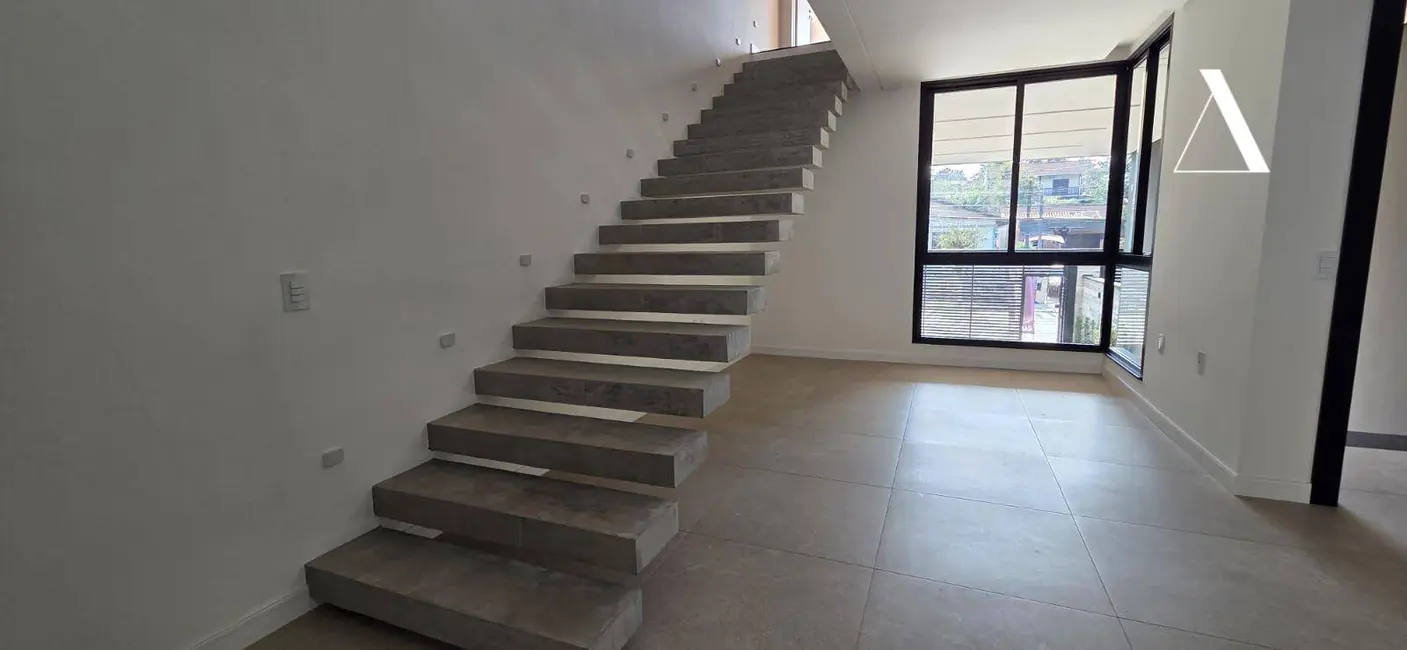 Foto 7 de Casa com 3 quartos à venda, 138m2 em Anita Garibaldi, Joinville - SC