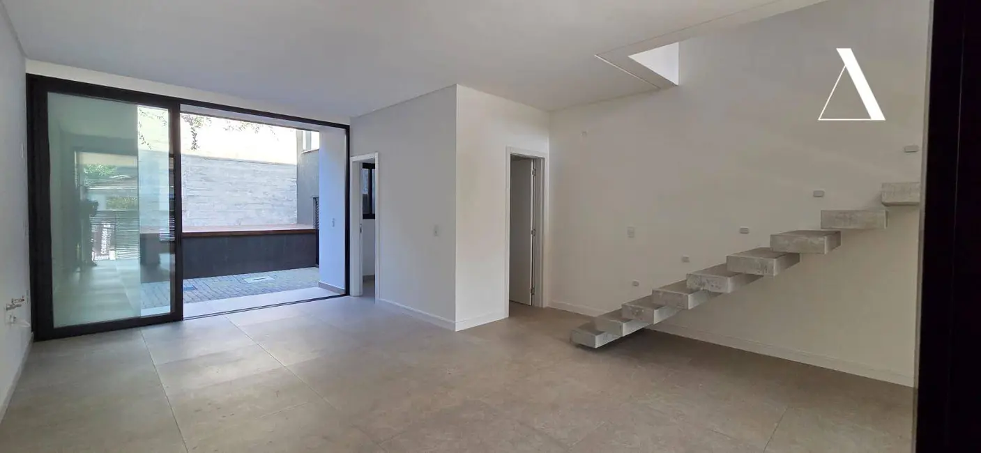 Foto 8 de Casa com 3 quartos à venda, 138m2 em Anita Garibaldi, Joinville - SC