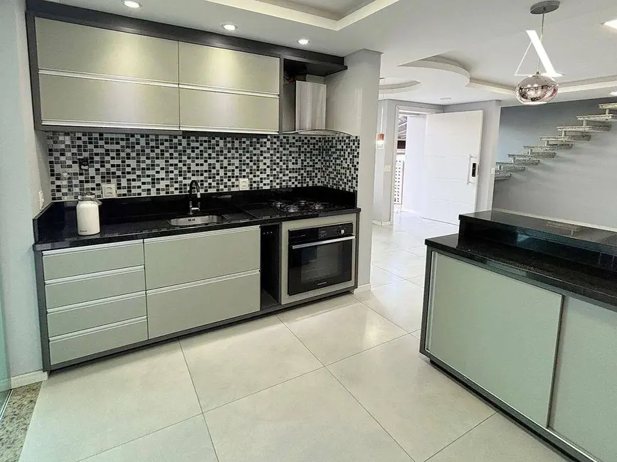 Foto 6 de Casa com 3 quartos à venda, 171m2 em Glória, Joinville - SC