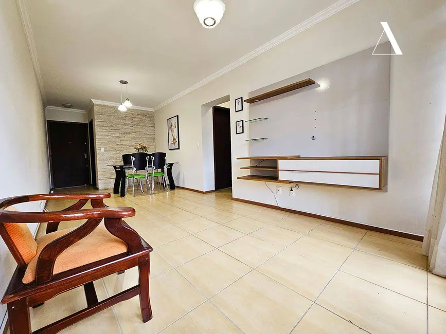 Foto 2 de Apartamento com 2 quartos à venda, 92m2 em Santo Antônio, Joinville - SC