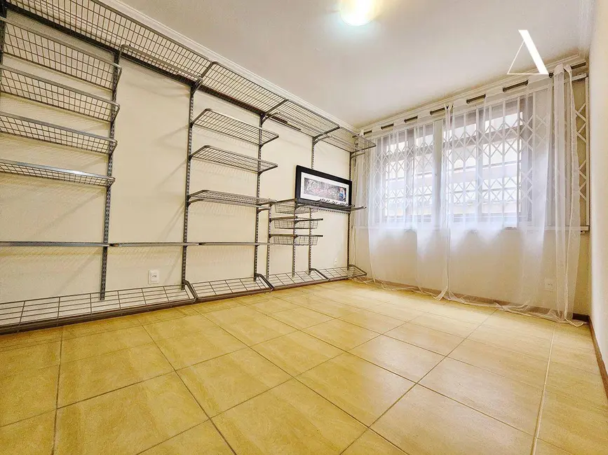 Foto 6 de Apartamento com 2 quartos à venda, 92m2 em Santo Antônio, Joinville - SC