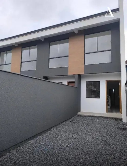 Foto 3 de Casa com 2 quartos à venda, 75m2 em Aventureiro, Joinville - SC