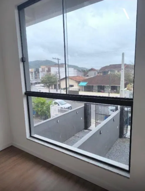 Foto 7 de Casa com 2 quartos à venda, 75m2 em Aventureiro, Joinville - SC