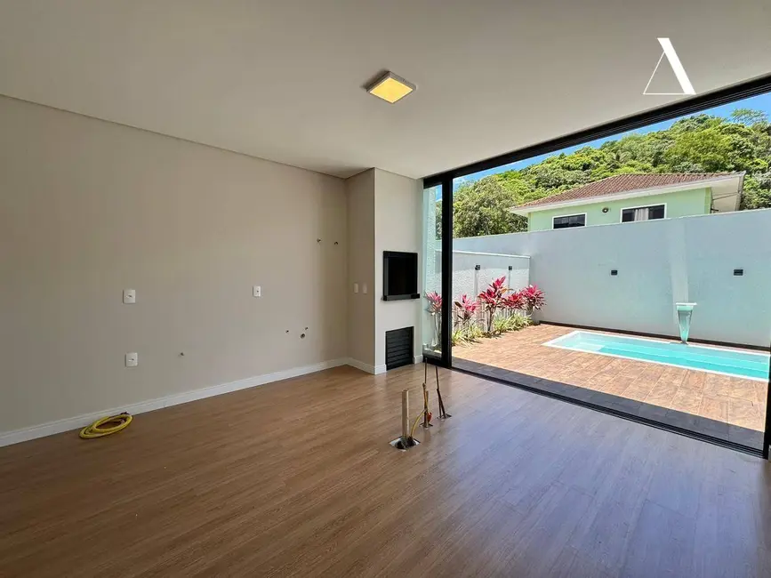 Foto 8 de Casa com 3 quartos à venda, 181m2 em Jardim Sofia, Joinville - SC