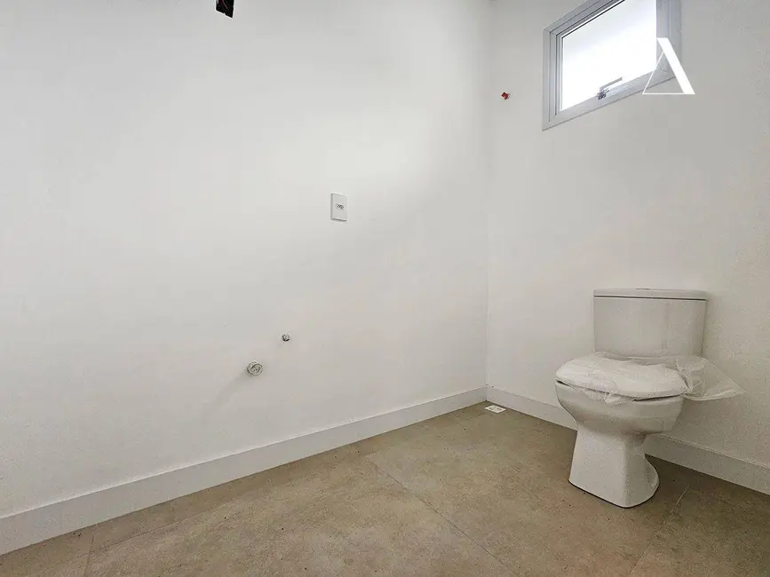 Foto 8 de Casa com 4 quartos à venda, 1436m2 em Glória, Joinville - SC