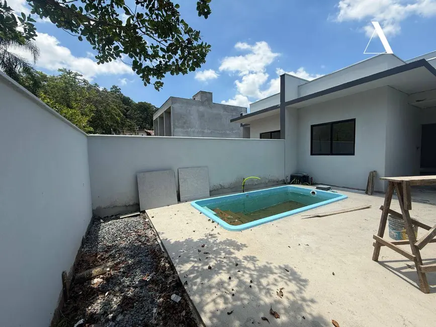 Foto 1 de Casa com 2 quartos à venda, 65m2 em São Marcos, Joinville - SC