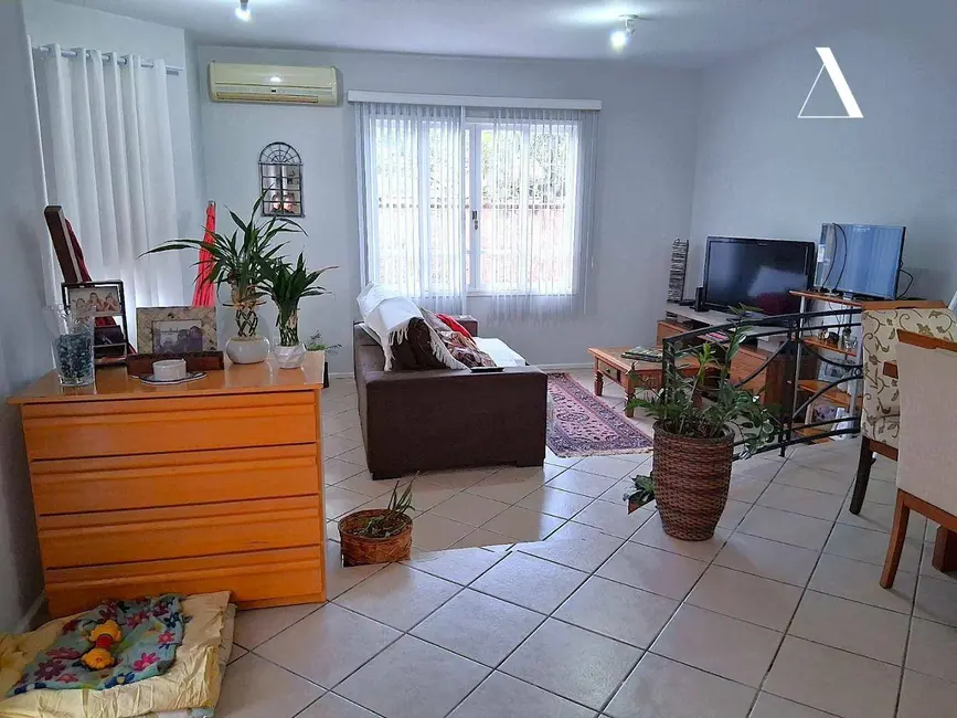 Foto 7 de Casa com 5 quartos à venda, 1275m2 em São Marcos, Joinville - SC