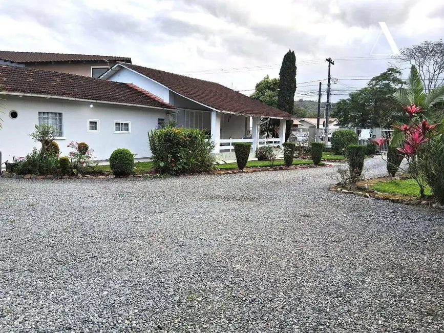 Foto 2 de Casa com 5 quartos à venda, 1275m2 em São Marcos, Joinville - SC