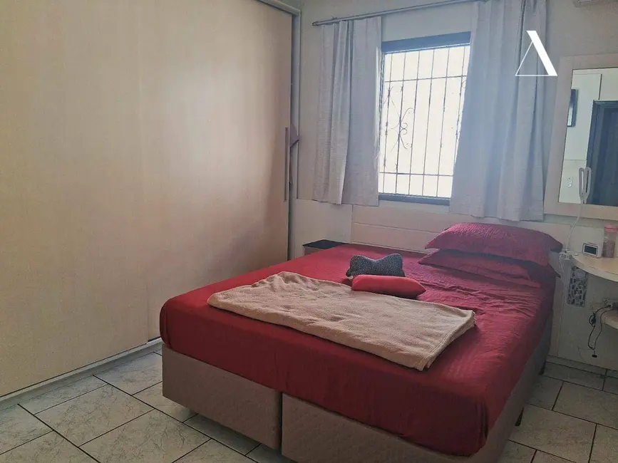 Casa com 5 quartos à venda, 624m2 em Floresta, Joinville - SC - imagem 7 Foto 7 de Casa com 5 quartos à venda, 624m2 em Floresta, Joinville - SC