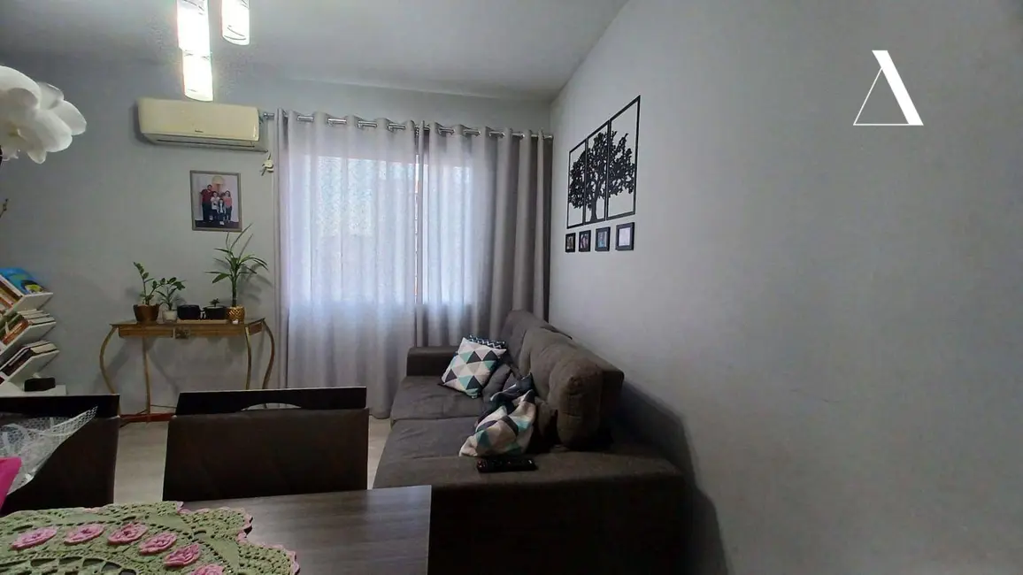 Foto 4 de Apartamento com 3 quartos à venda, 62m2 em Parque Guarani, Joinville - SC